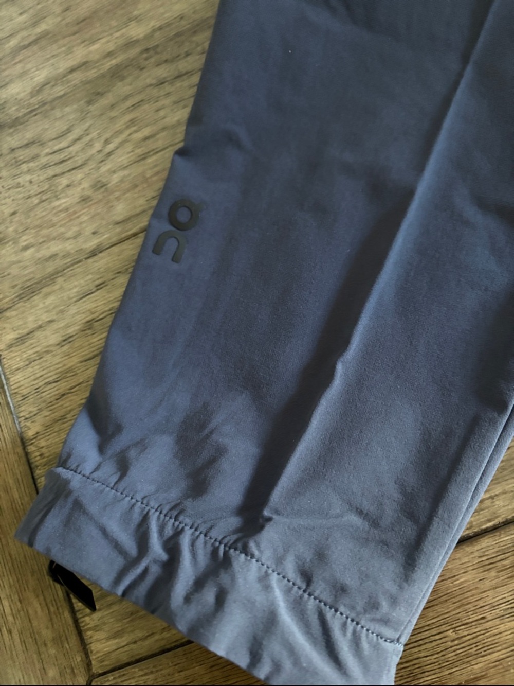 NWT [On] Cloud Running Active Pants Performance Joggers Navy Blue Women’s L - Picture 10 of 14